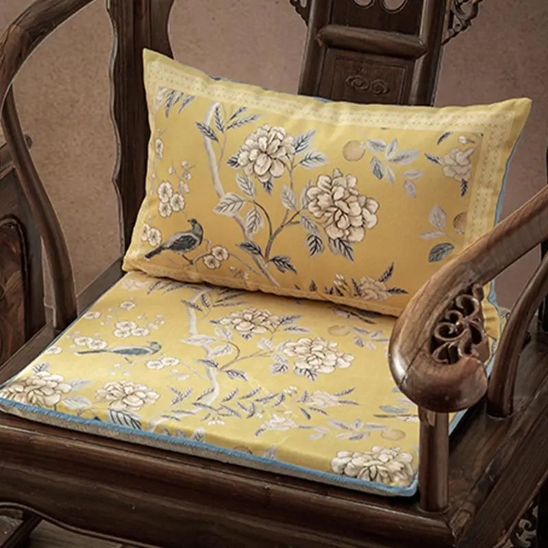 Chinoiserie Vintage Floral Short Plush Lumbar Pillow