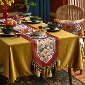 Chinoiserie Vintage Royal Palace Design Table Runner