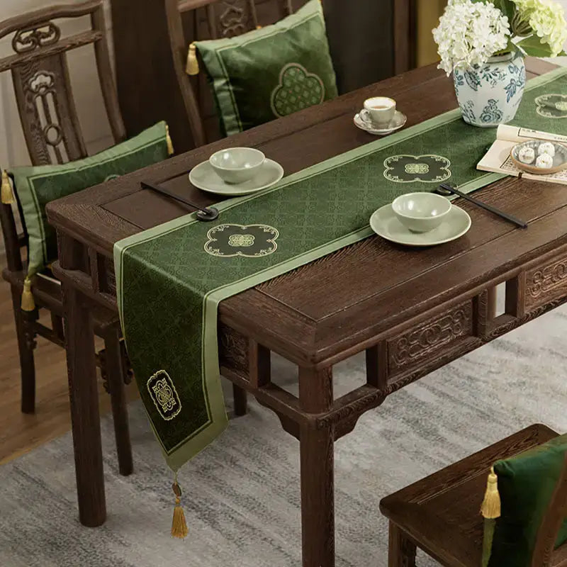 Chinoiserie Dark Green Elegance Table Runner