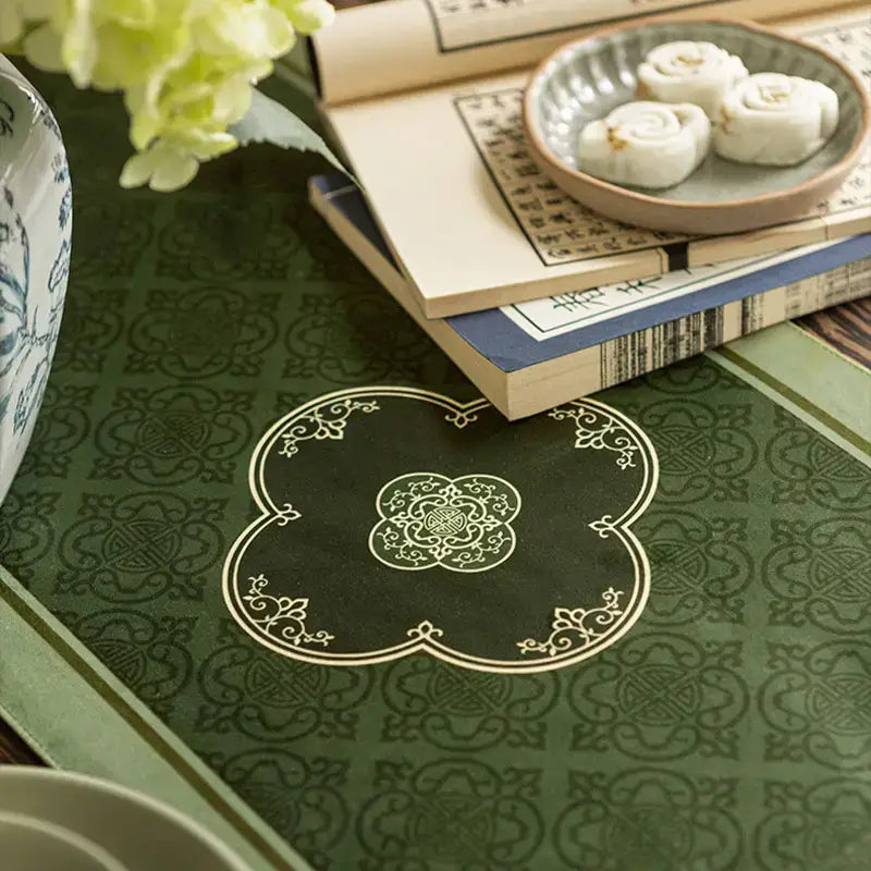 Chinoiserie Dark Green Elegance Table Runner